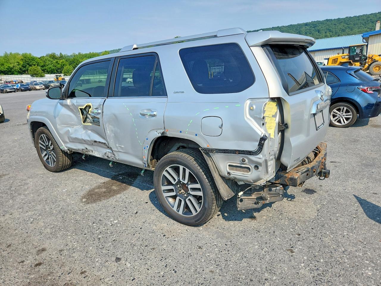 2015 TOYOTA 4RUNNER LIMITED — Фото 2 из 13