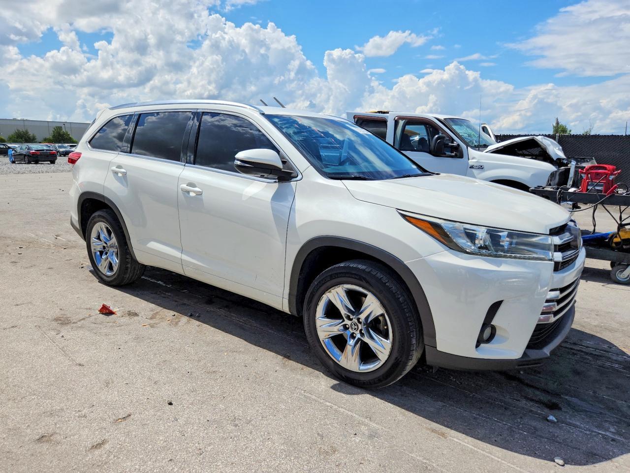 2018 TOYOTA HIGHLANDER LIMITED — Фото 4 из 13