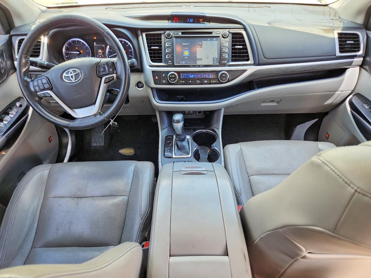 2018 TOYOTA HIGHLANDER LIMITED — Фото 8 из 13