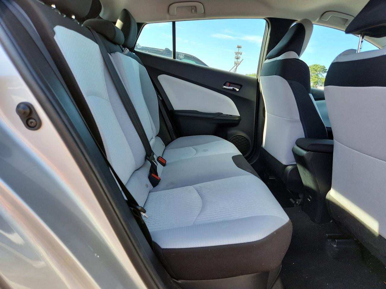 2018 TOYOTA PRIUS ONE — Фото 10 из 12