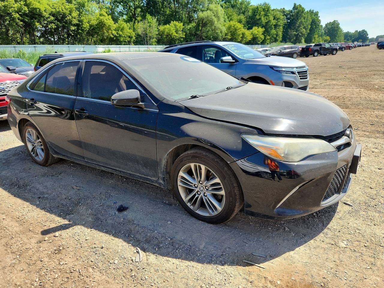 4T1BF1FK4FU017872 2015 TOYOTA CAMRY photo no. 4