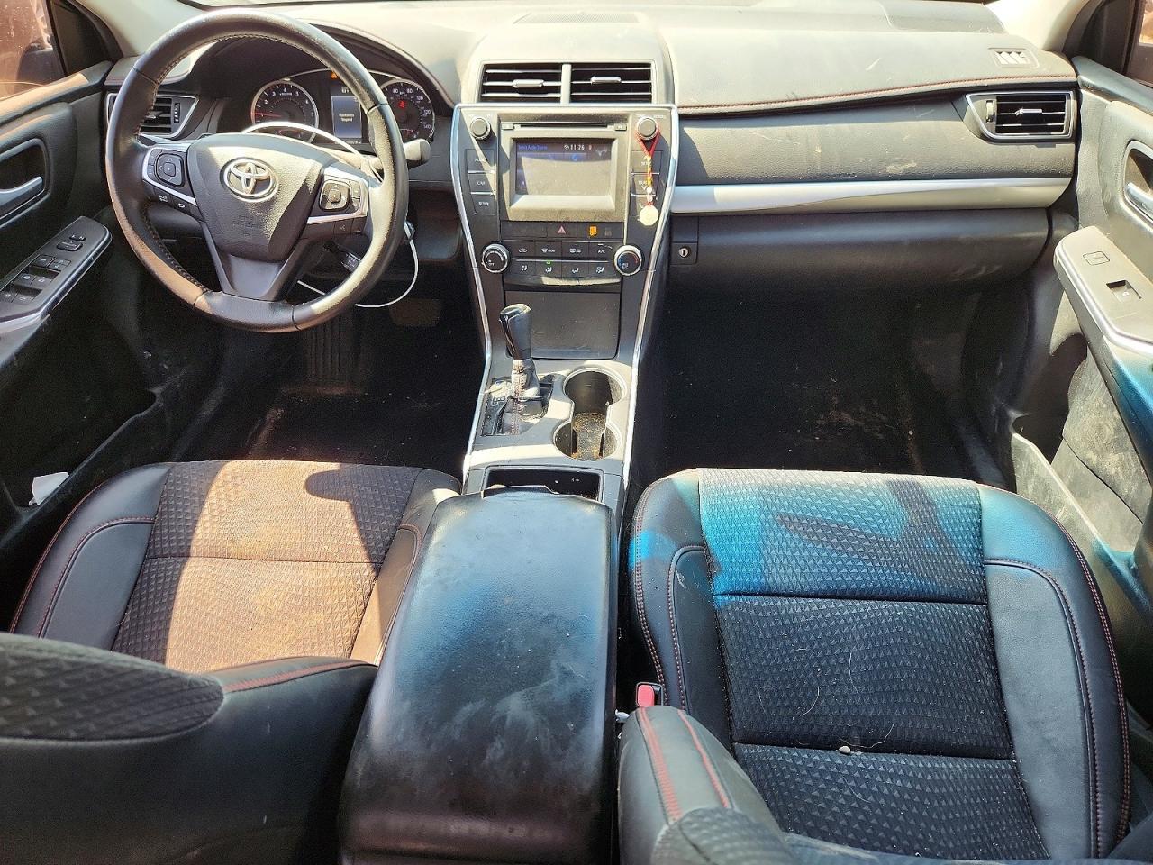4T1BF1FK4FU017872 2015 TOYOTA CAMRY photo no. 8