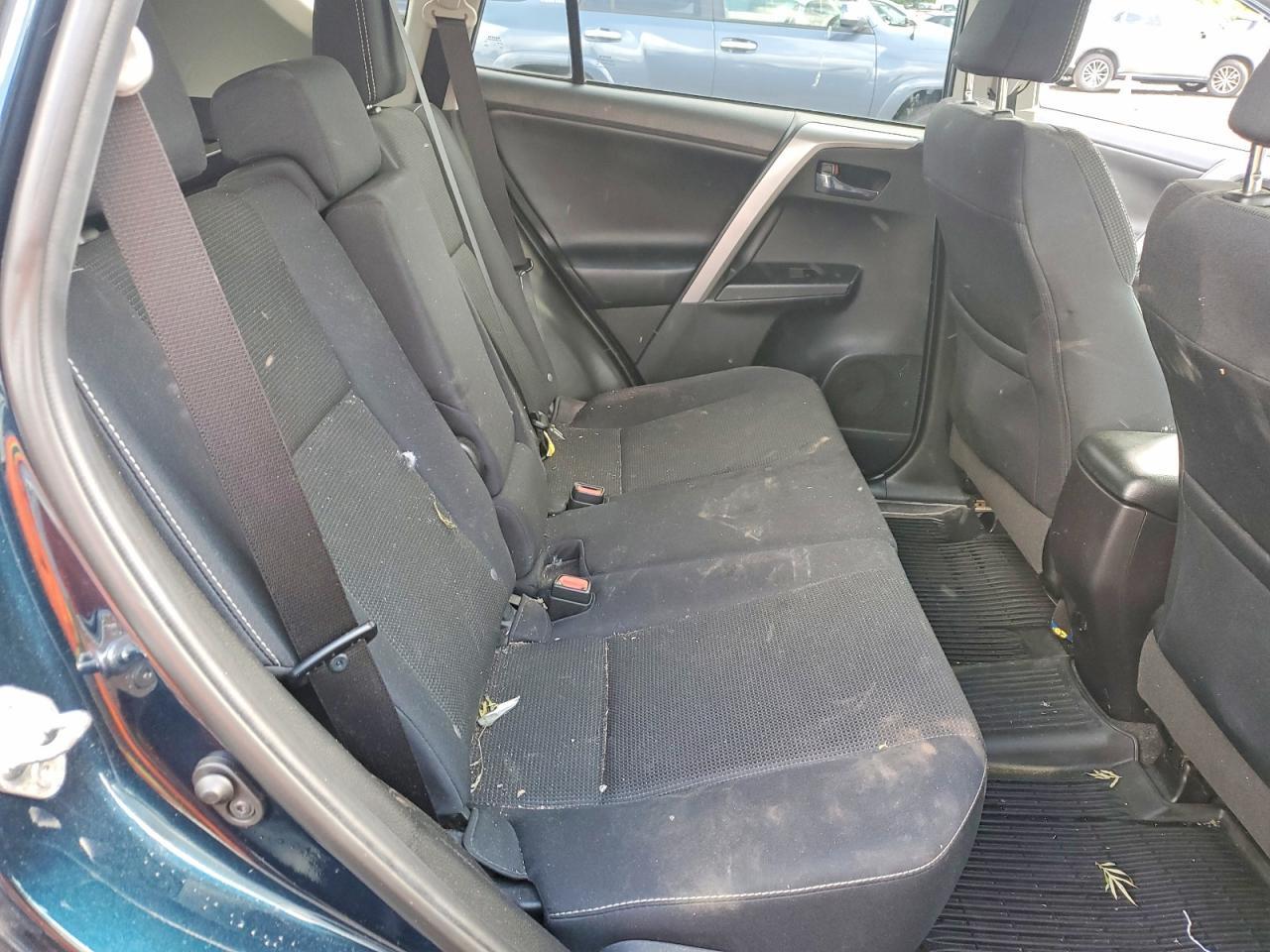 2018 TOYOTA RAV4 XLE — Фото 11 из 14