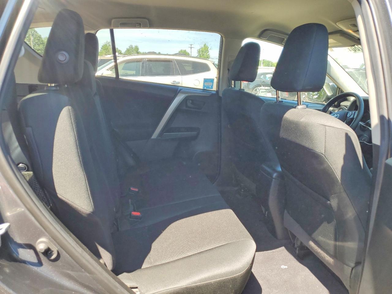2018 TOYOTA RAV4 LE — Фото 11 из 14