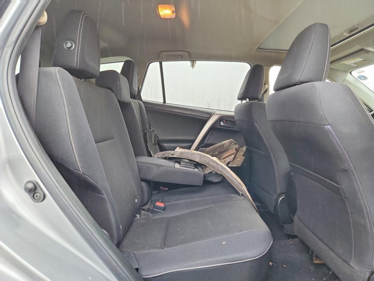 2018 TOYOTA RAV4 XLE — Фото 11 из 13