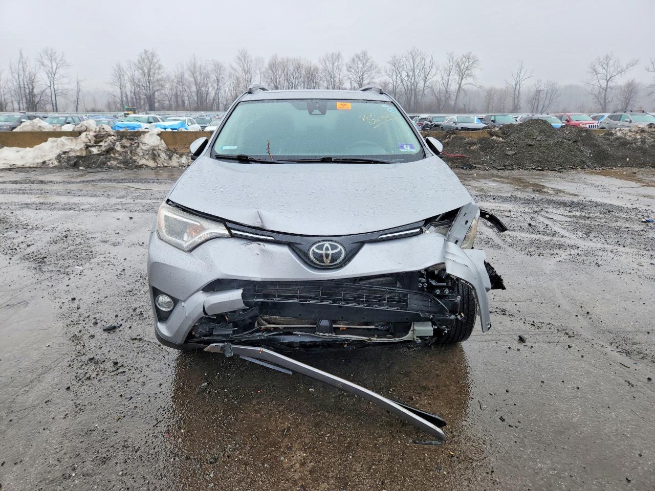 2018 TOYOTA RAV4 XLE — Фото 5 из 13