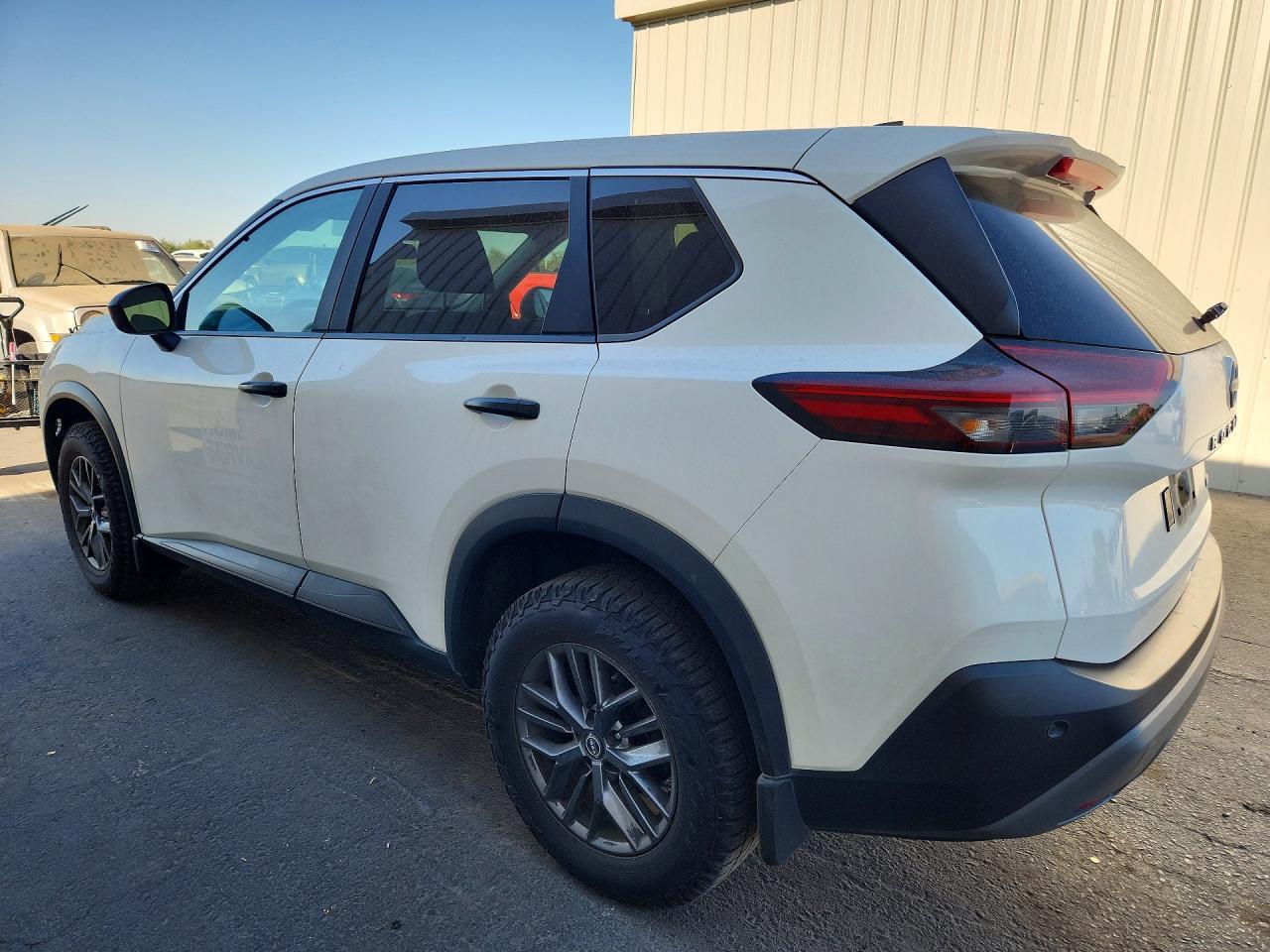 2023 NISSAN ROGUE S — Фото 2 из 13