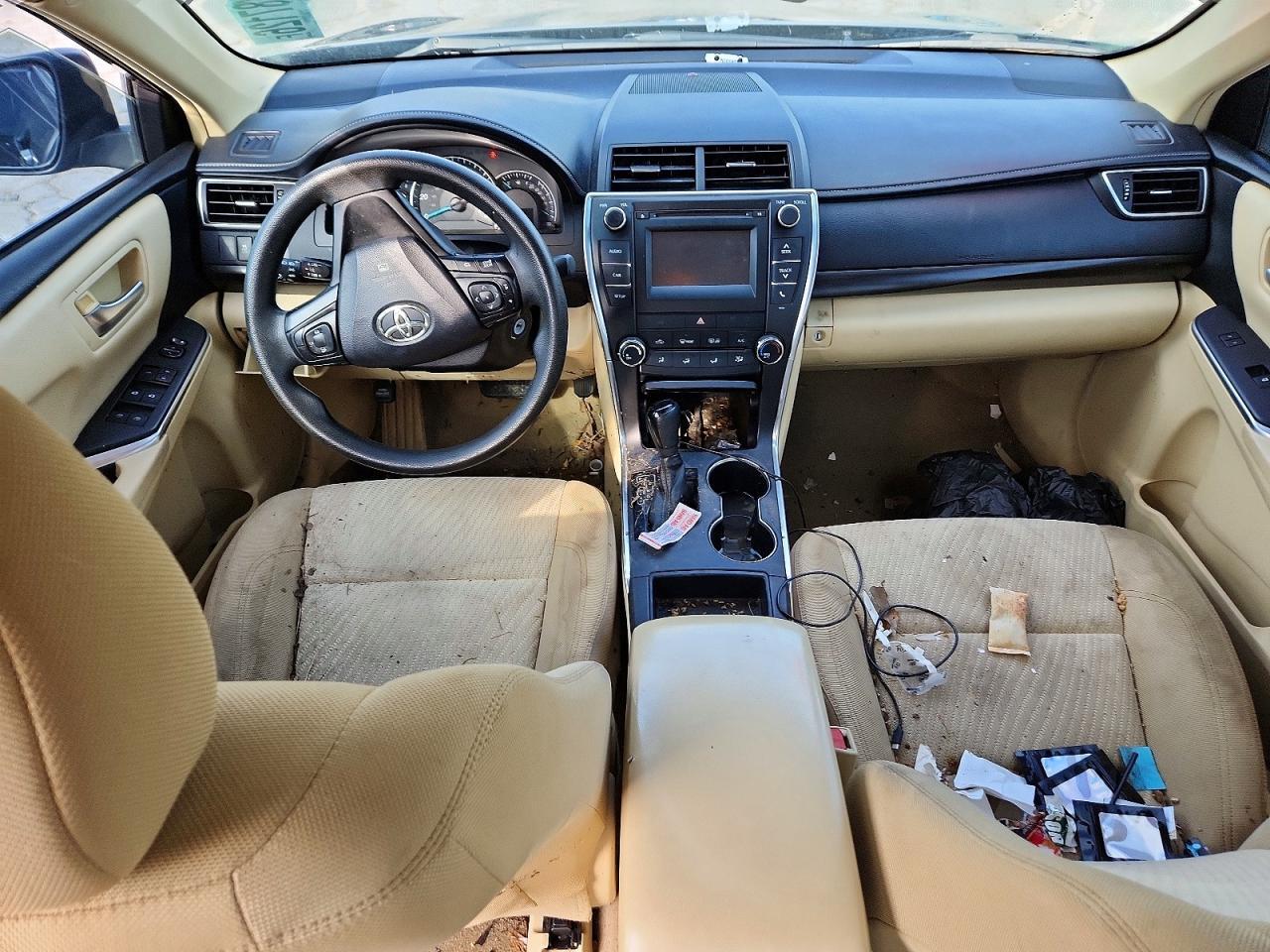 2015 TOYOTA CAMRY LE — Фото 8 из 12