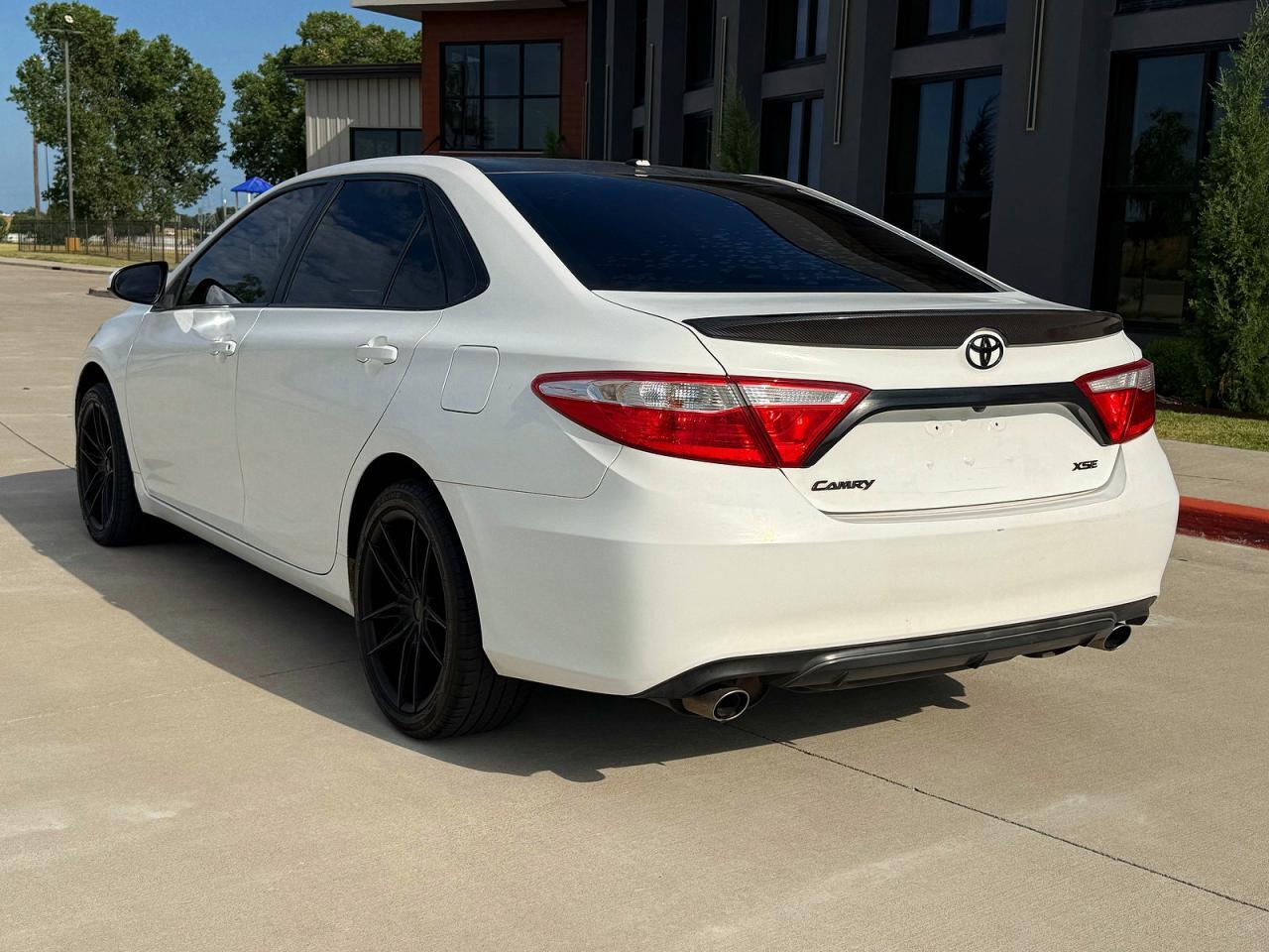 2015 TOYOTA CAMRY XSE V6 — Фото 3 из 10