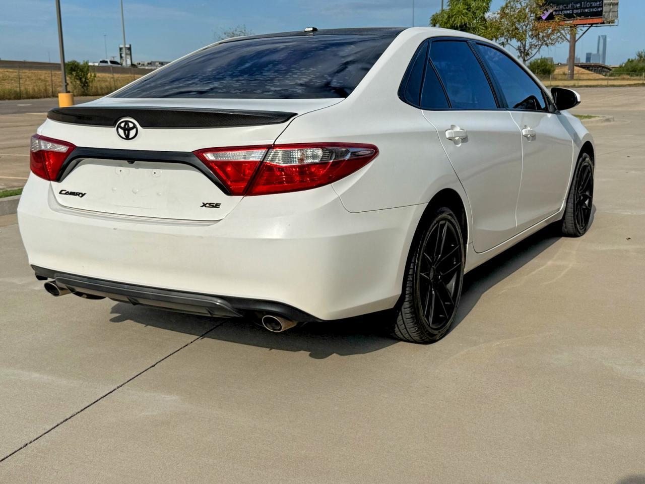 2015 TOYOTA CAMRY XSE V6 — Фото 4 из 10