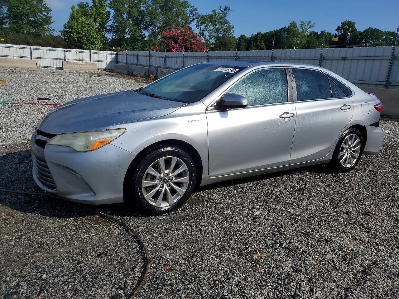 2015 TOYOTA CAMRY HYBRID XLE