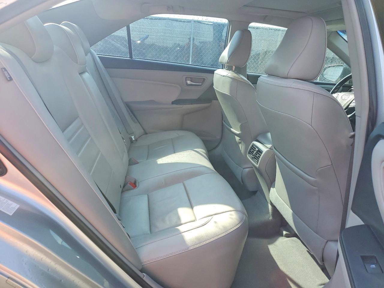 2015 TOYOTA CAMRY HYBRID XLE — Фото 10 из 12