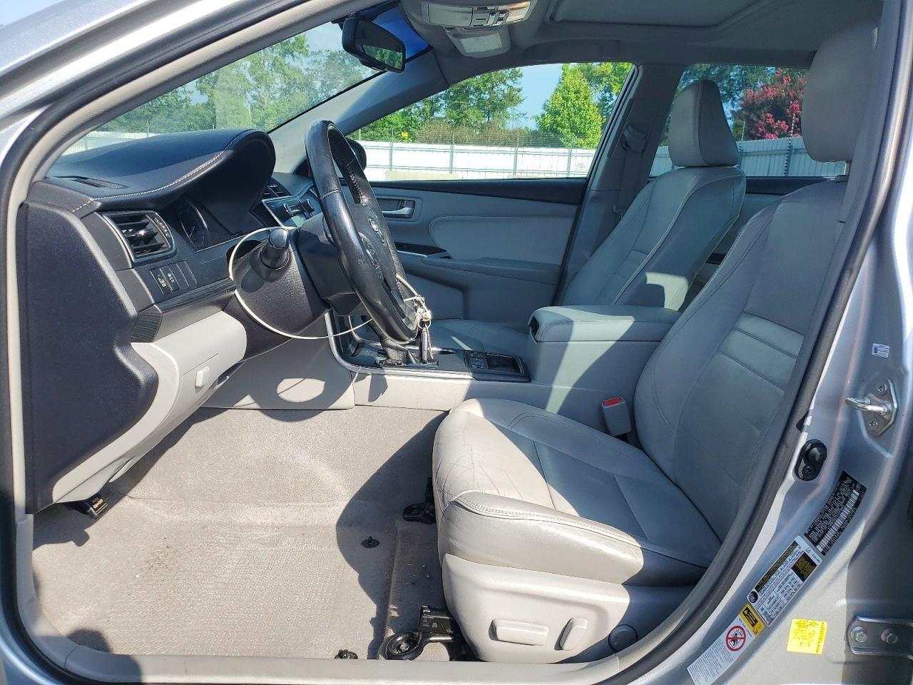2015 TOYOTA CAMRY HYBRID XLE — Фото 7 из 12