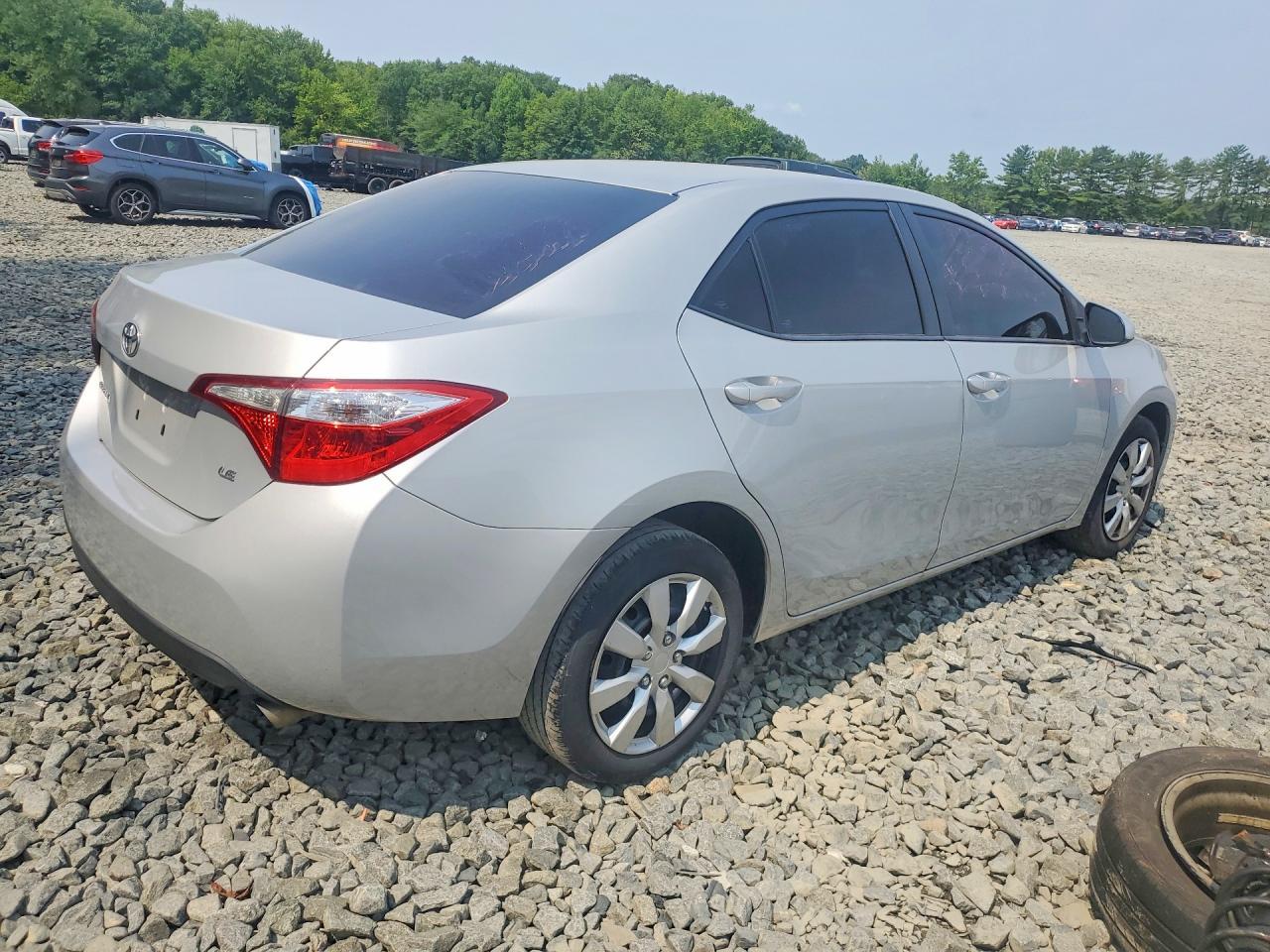 2015 TOYOTA COROLLA LE — Фото 3 из 12