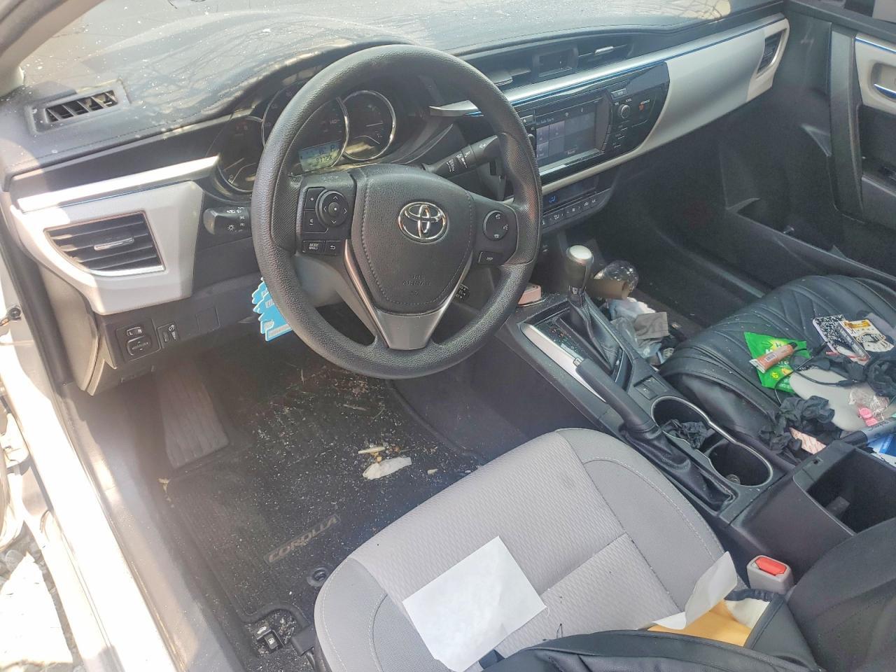 2015 TOYOTA COROLLA LE — Фото 8 из 12