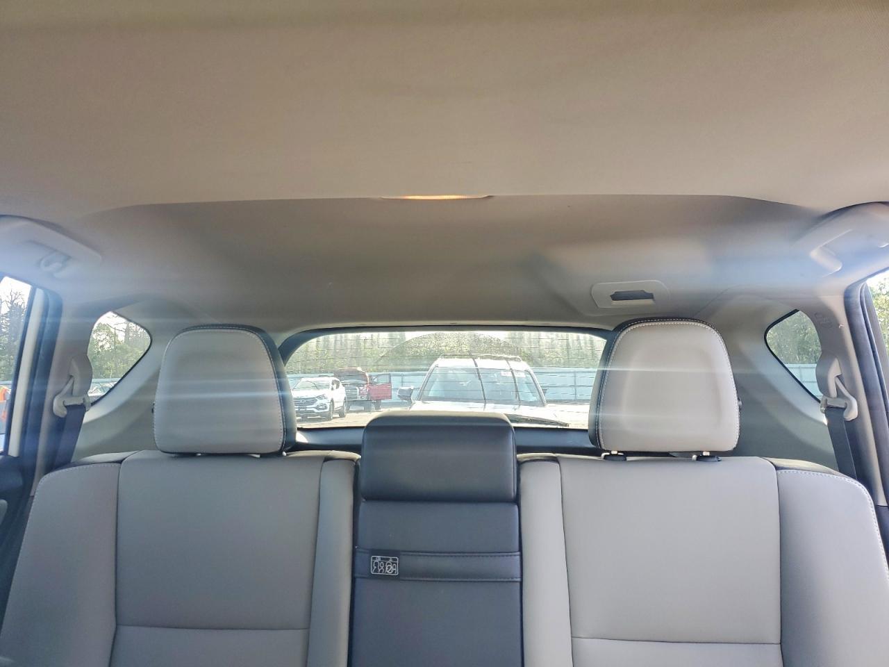 2018 TOYOTA RAV4 HV LIMITED — Фото 10 из 13