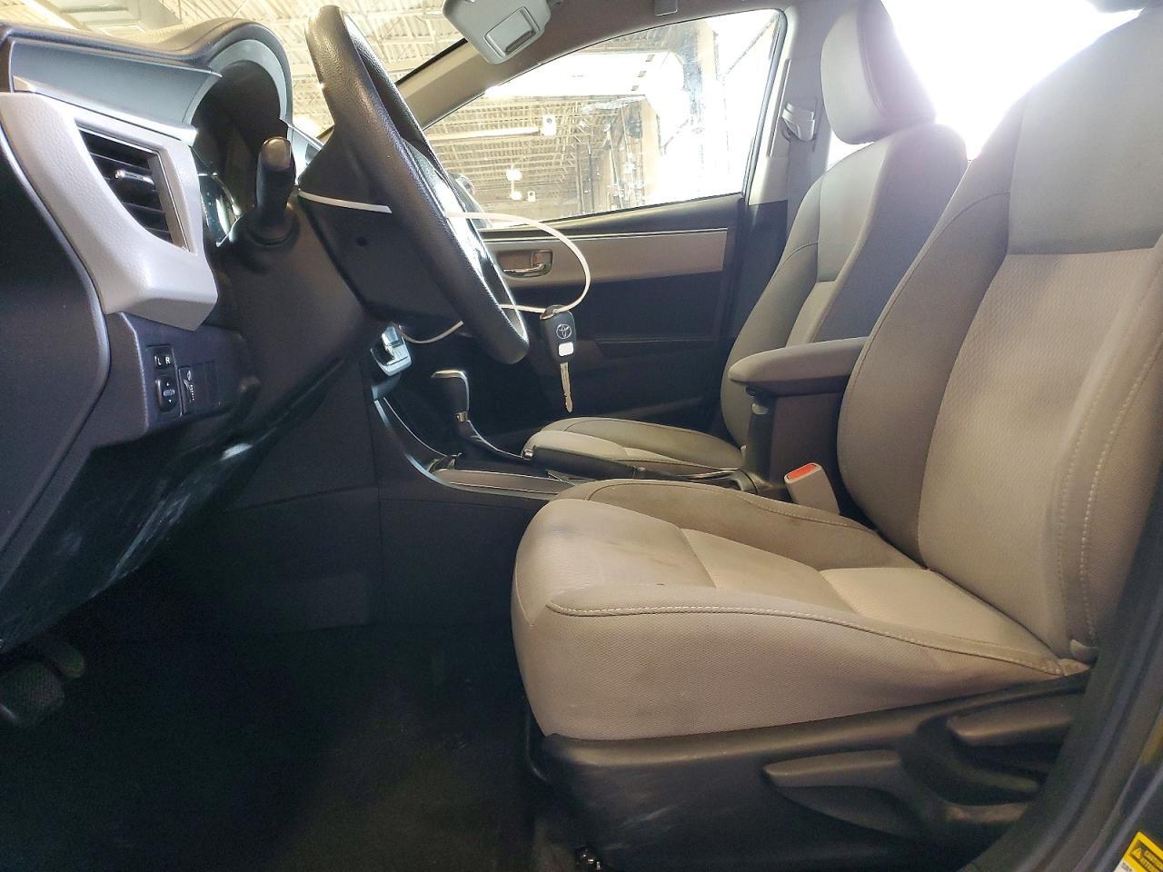 2015 TOYOTA COROLLA LE — Фото 7 из 12
