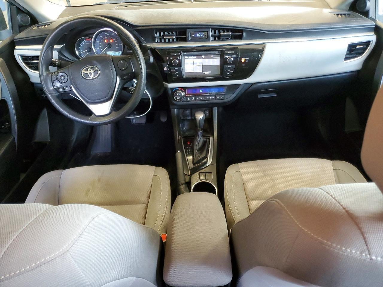 2015 TOYOTA COROLLA LE — Фото 8 из 12