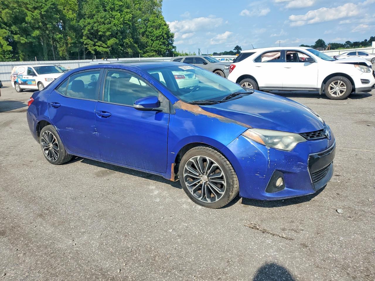 2T1BURHE3FC267567 2015 TOYOTA COROLLA photo no. 4