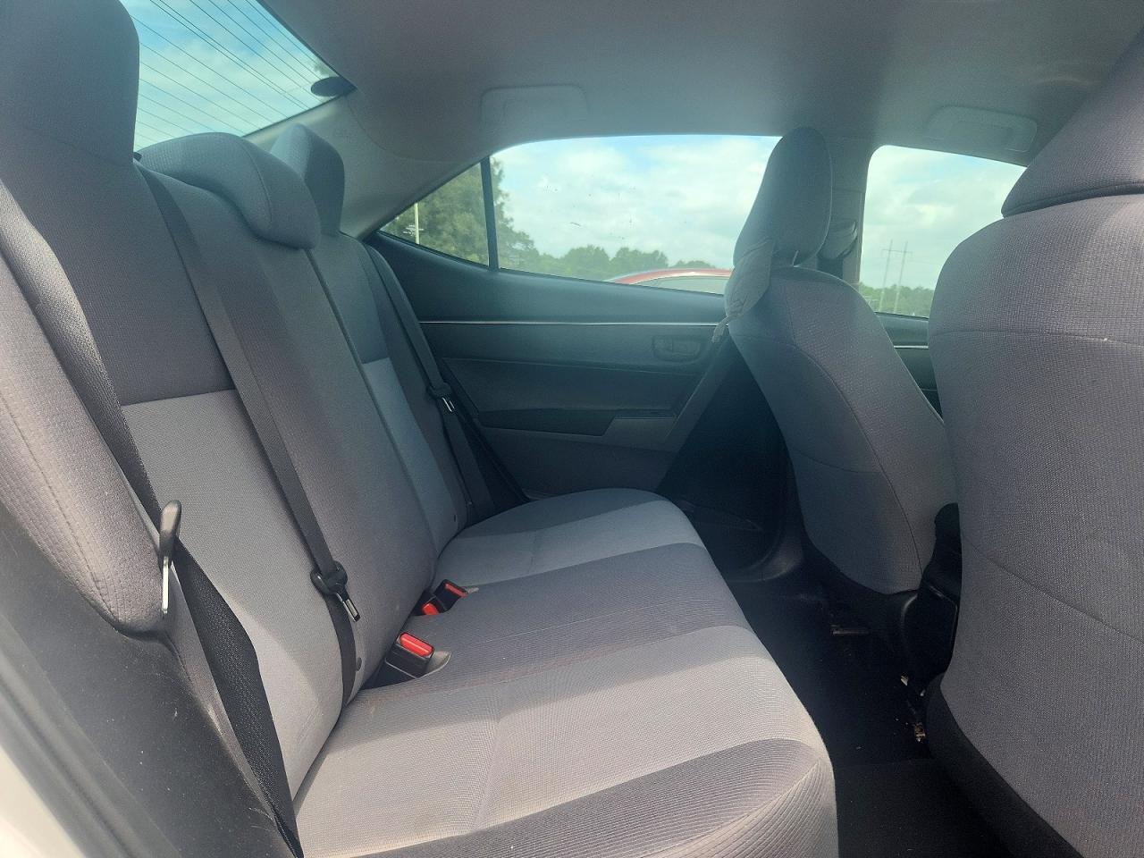 2015 TOYOTA COROLLA L — Фото 10 из 12