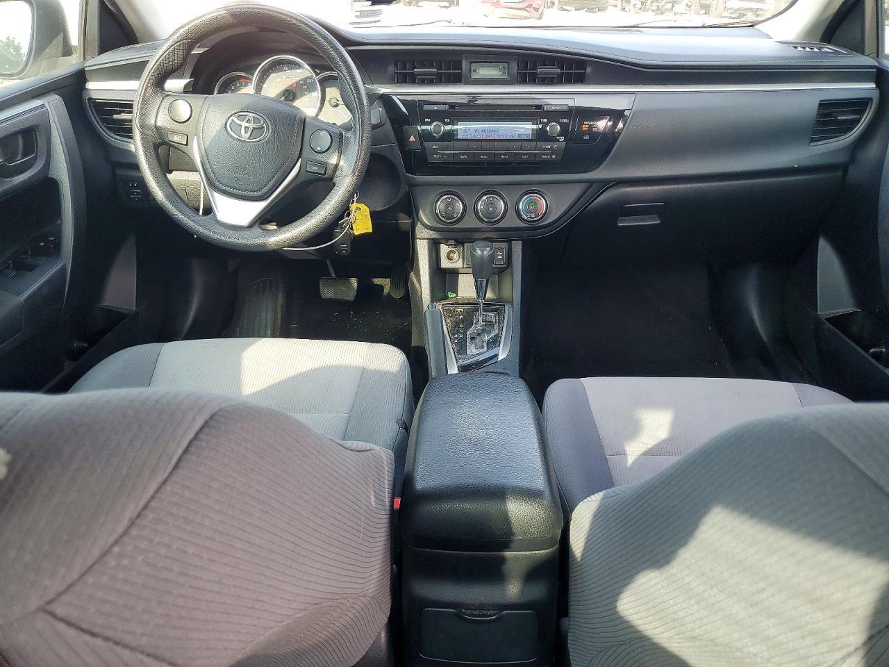 2015 TOYOTA COROLLA L — Фото 8 из 12
