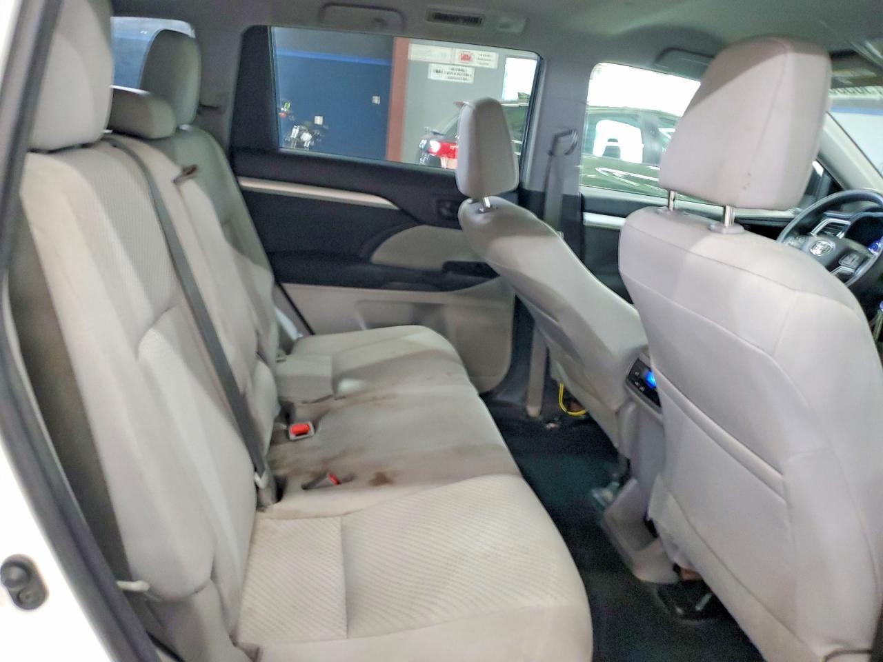 5TDBKRFHXFS211474 2015 TOYOTA HIGHLANDER photo no. 11