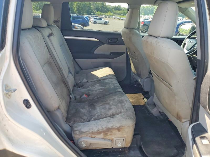 2015 TOYOTA HIGHLANDER LE — Фото 11 из 13