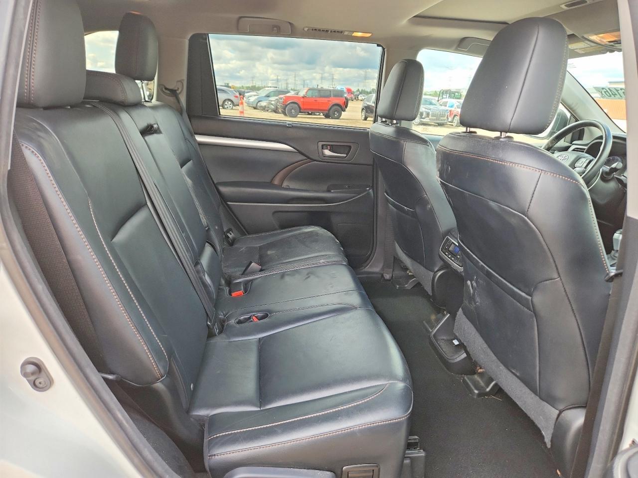 5TDJKRFH0FS192798 2015 TOYOTA HIGHLANDER photo no. 10