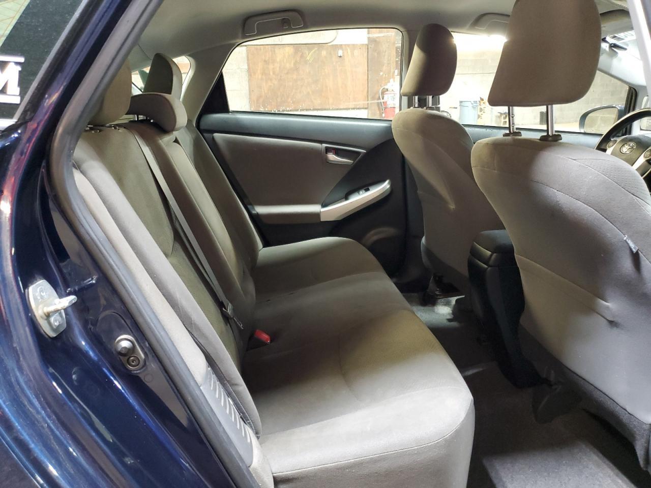 2015 TOYOTA PRIUS TWO — Фото 10 из 12