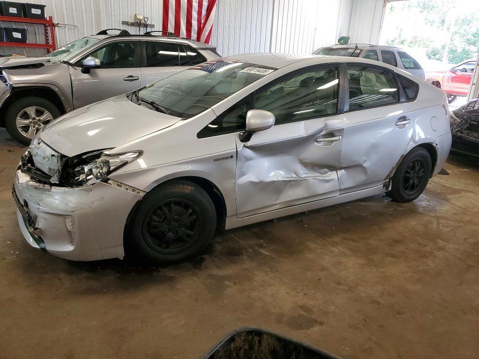 2015 TOYOTA PRIUS JTDKN3DU5F0425487