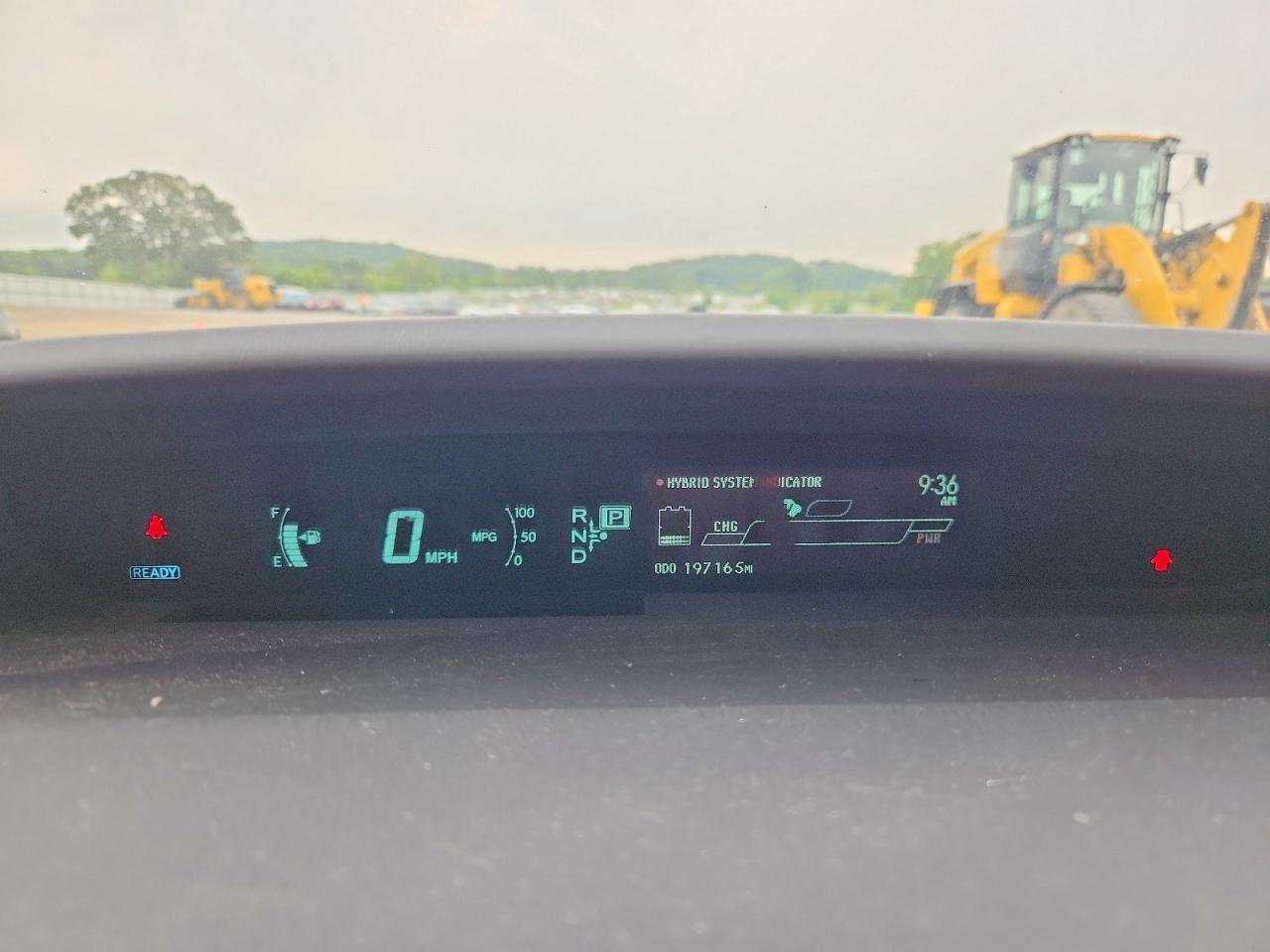 2015 TOYOTA PRIUS FIVE — Фото 9 из 13