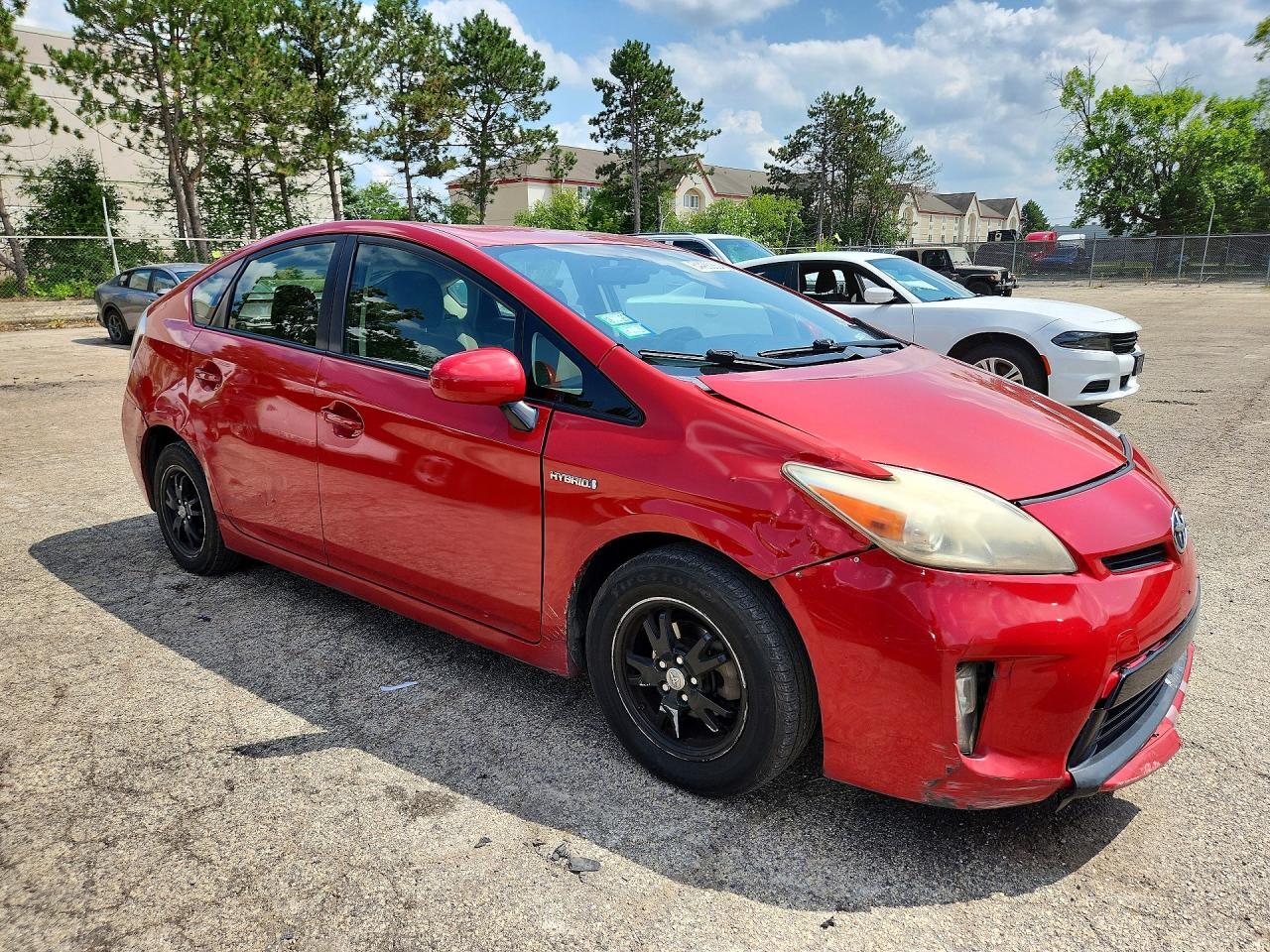 2015 TOYOTA PRIUS TWO — Фото 4 из 12