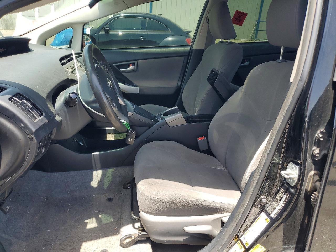 2015 TOYOTA PRIUS THREE — Фото 7 из 13