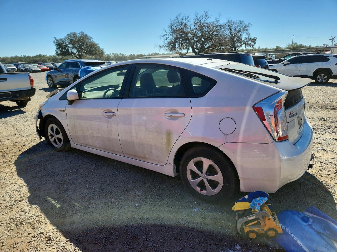 2015 TOYOTA PRIUS — Фото 2 из 12