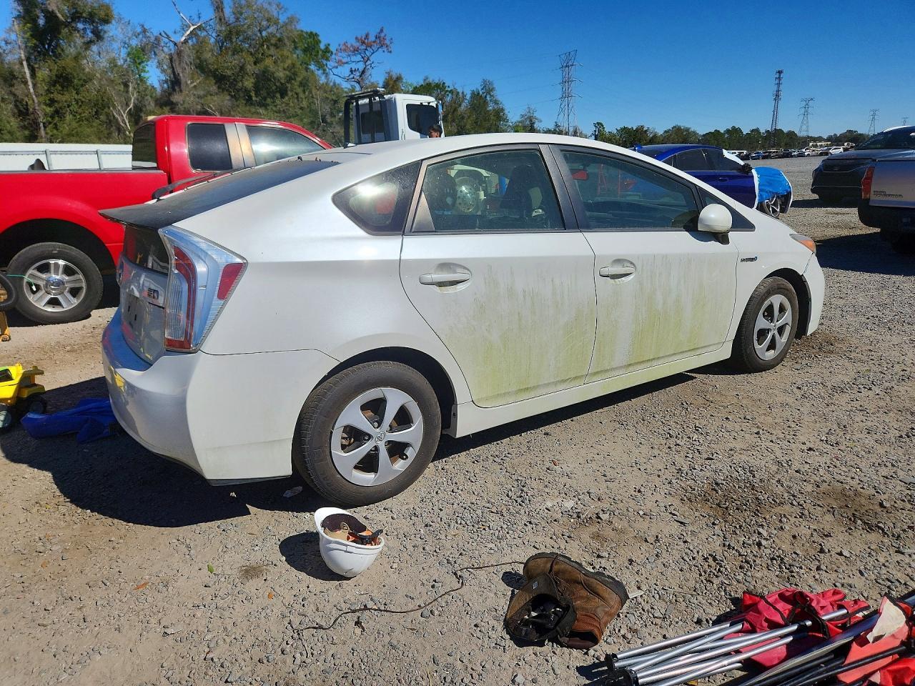 2015 TOYOTA PRIUS — Фото 3 из 12