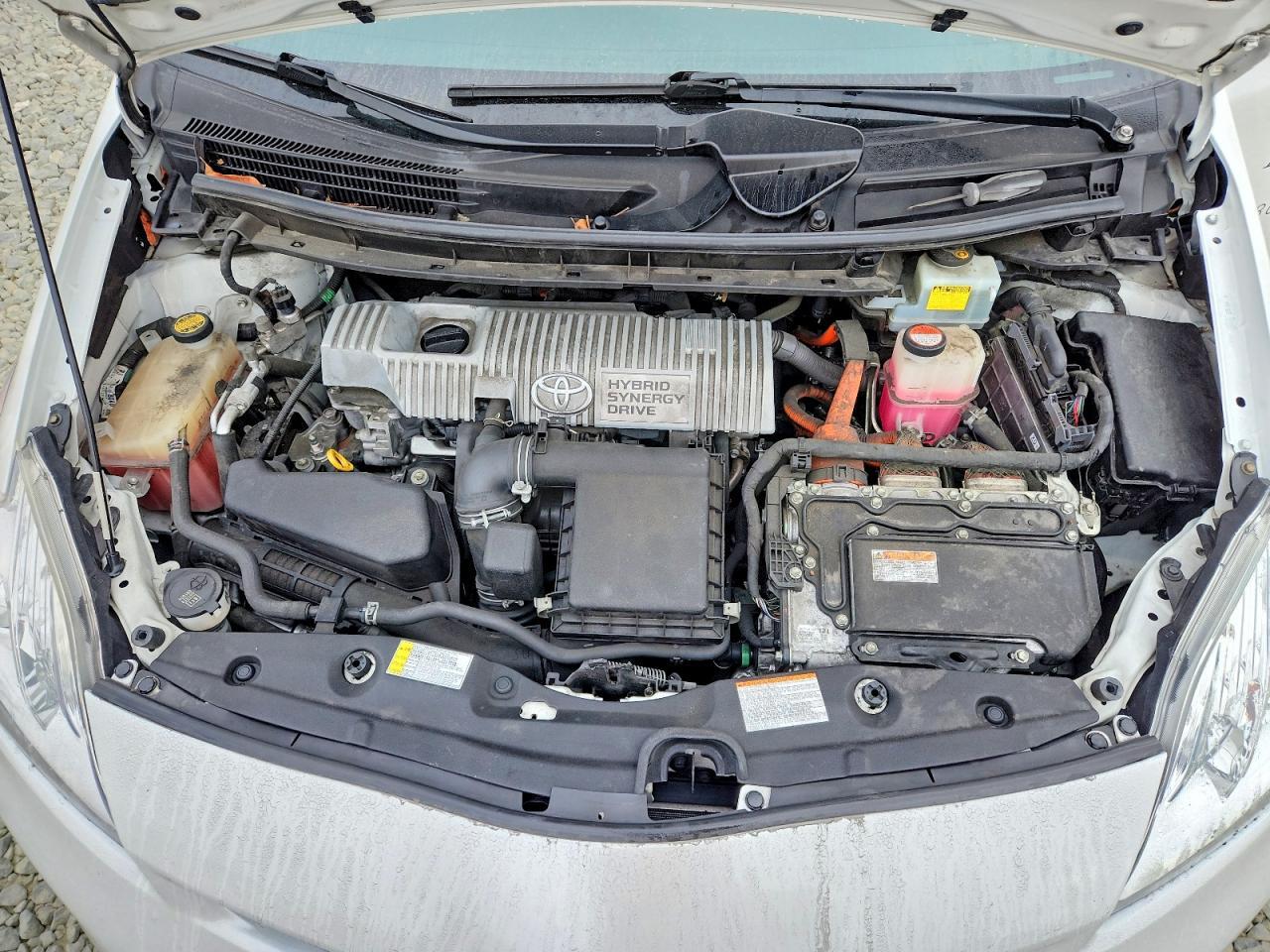 2015 TOYOTA PRIUS TWO — Фото 11 из 12