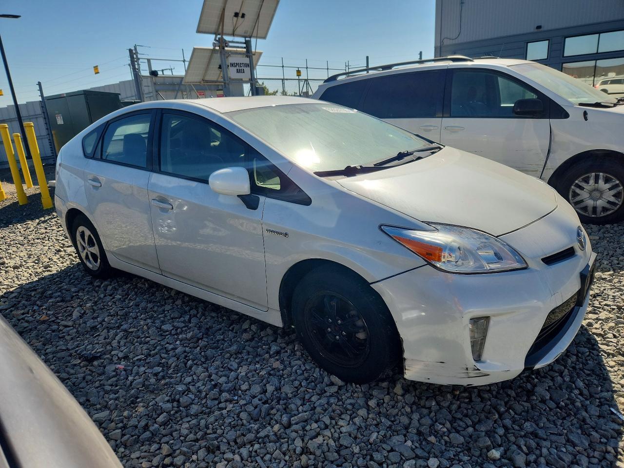 2015 TOYOTA PRIUS TWO — Фото 4 из 12