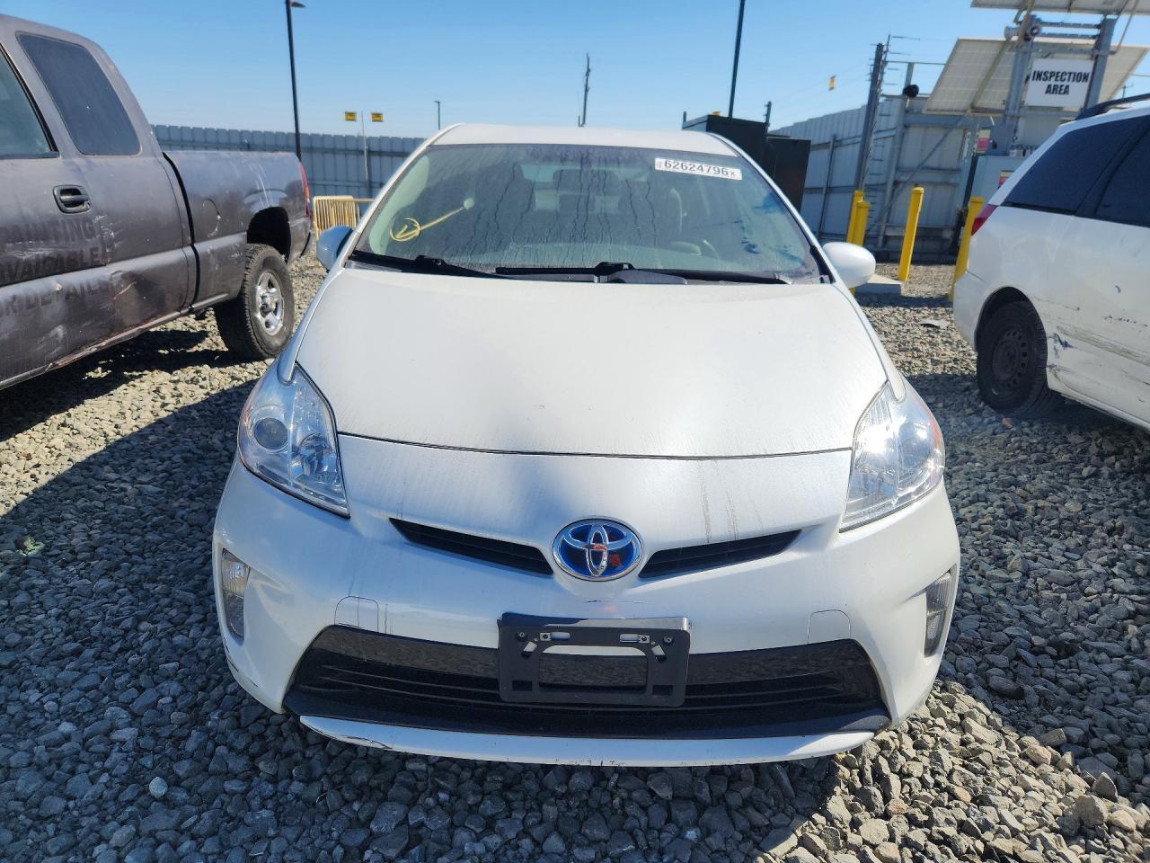 2015 TOYOTA PRIUS TWO — Фото 5 из 12