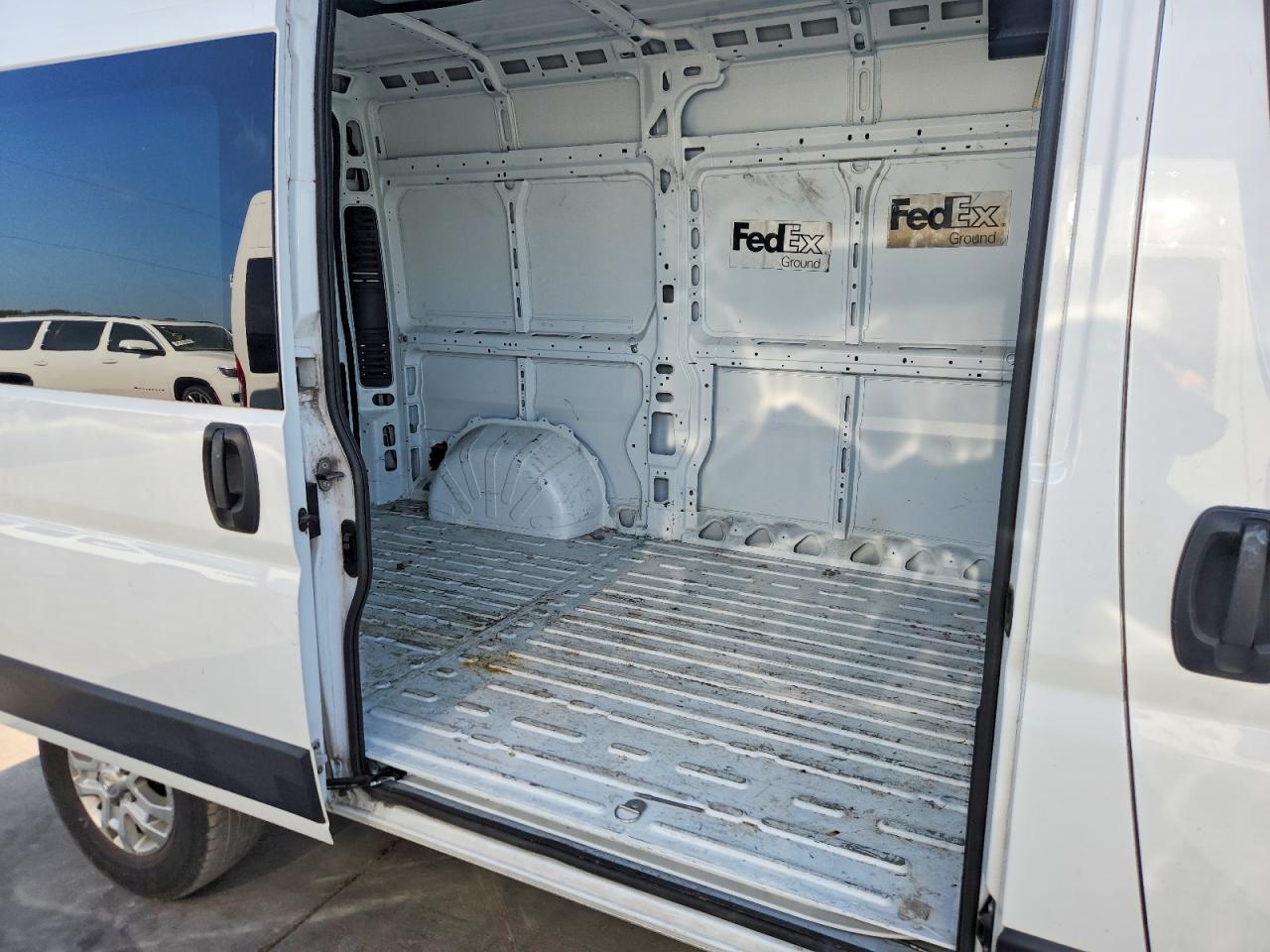 2023 RAM PROMASTER 1500 DELIVERY VAN — Фото 11 из 14