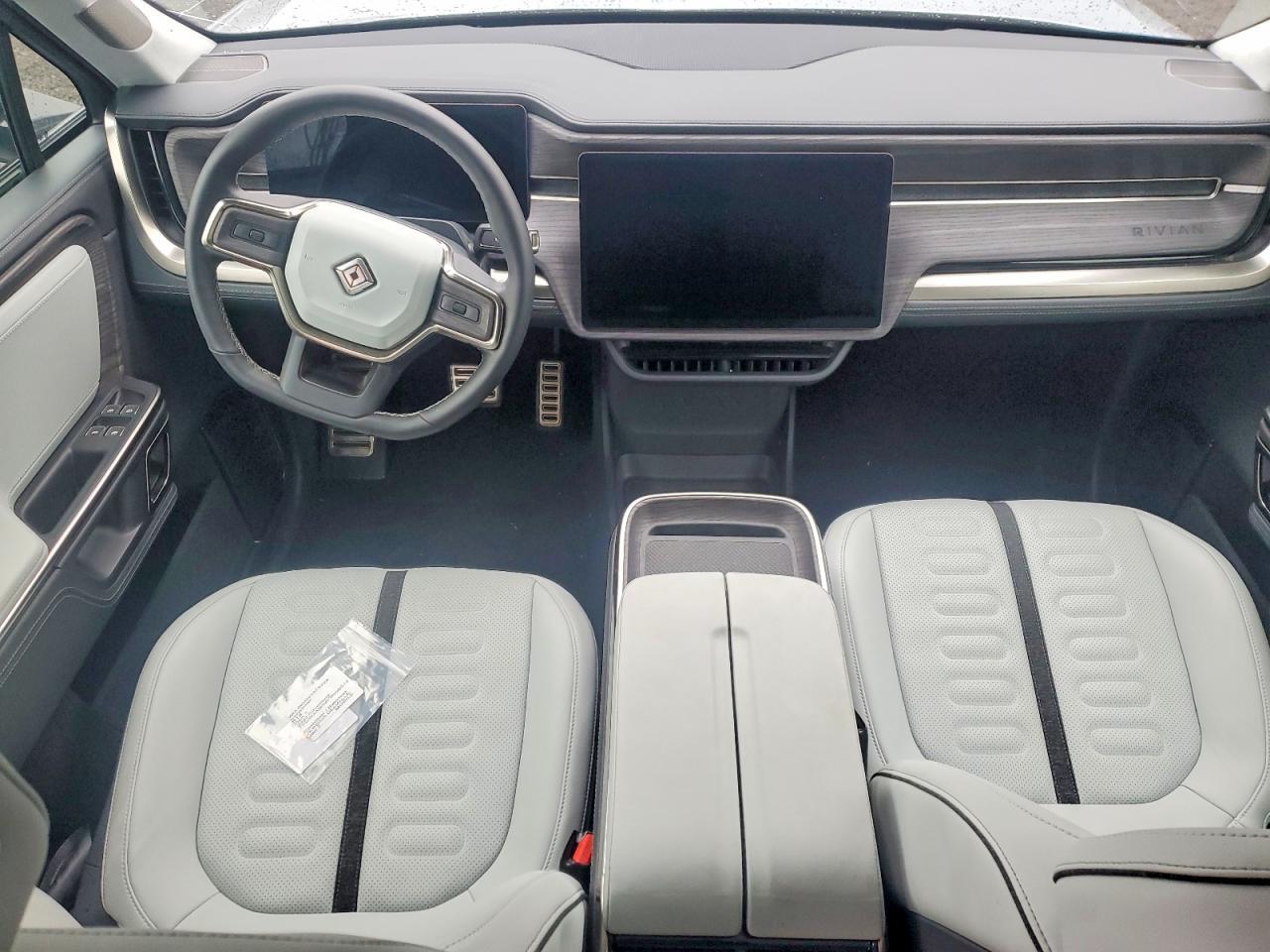 2023 RIVIAN R1S ADVENTURE — Фото 8 из 13