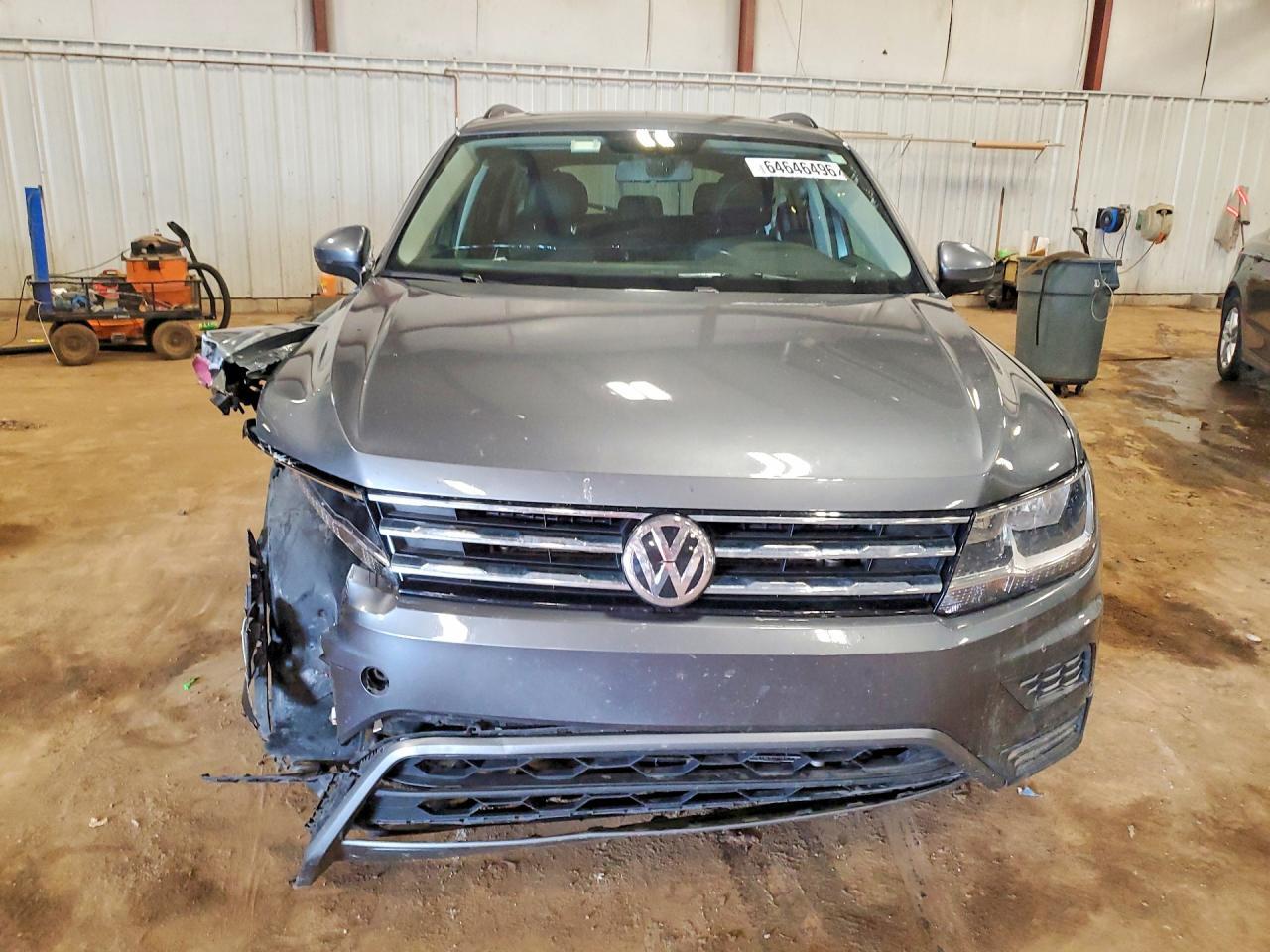 2018 VOLKSWAGEN TIGUAN SE — Фото 5 из 12