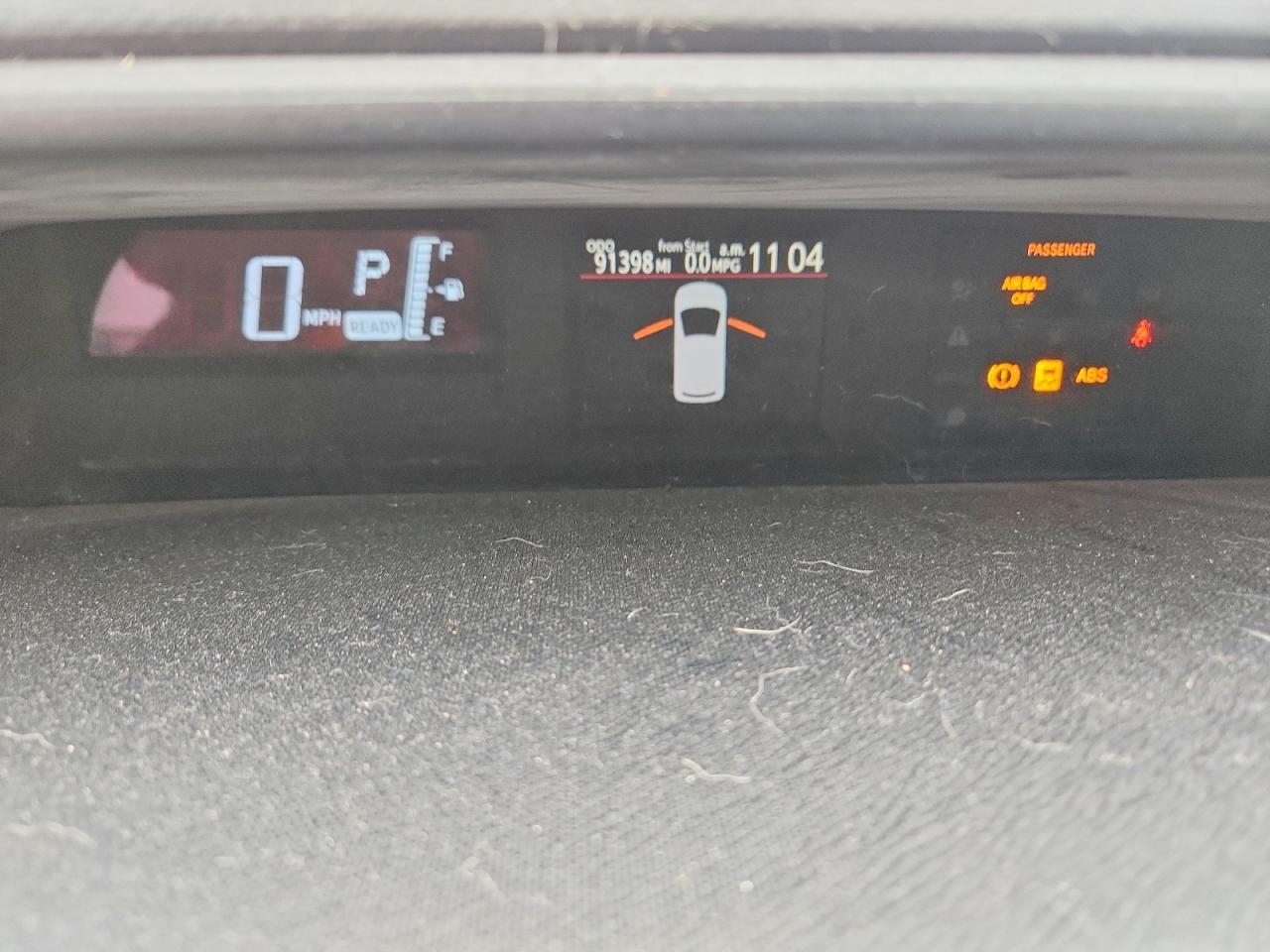2015 TOYOTA PRIUS C — Фото 9 из 12