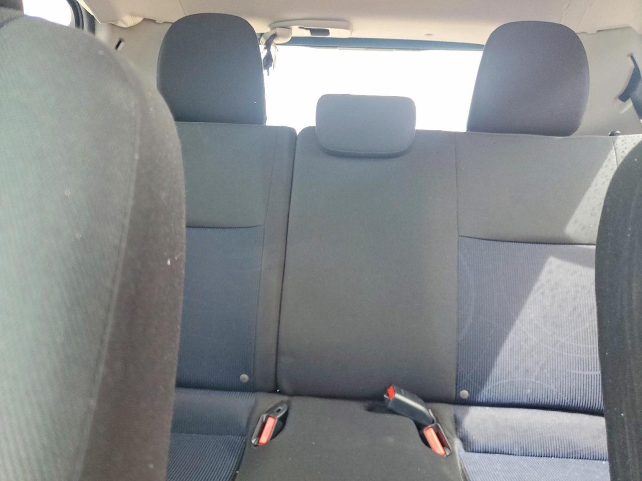 2015 TOYOTA PRIUS C TWO — Фото 10 из 13