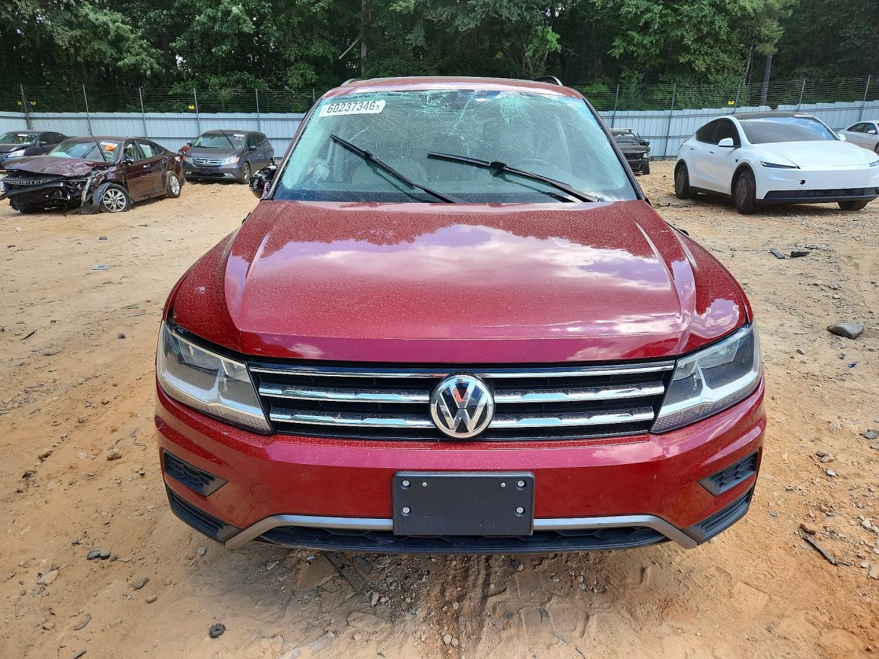 2018 VOLKSWAGEN TIGUAN SE — Фото 5 из 12