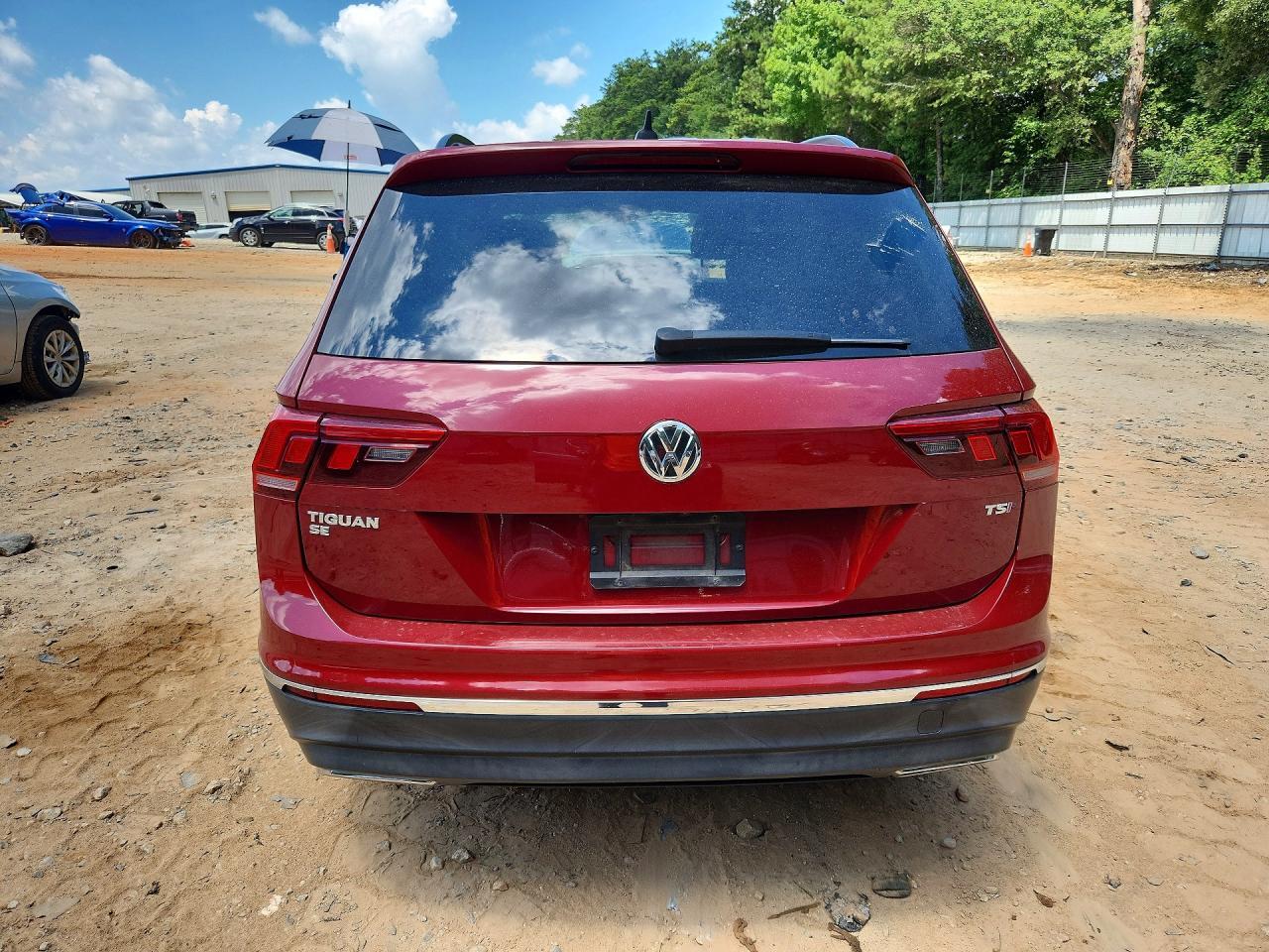 2018 VOLKSWAGEN TIGUAN SE — Фото 6 из 12