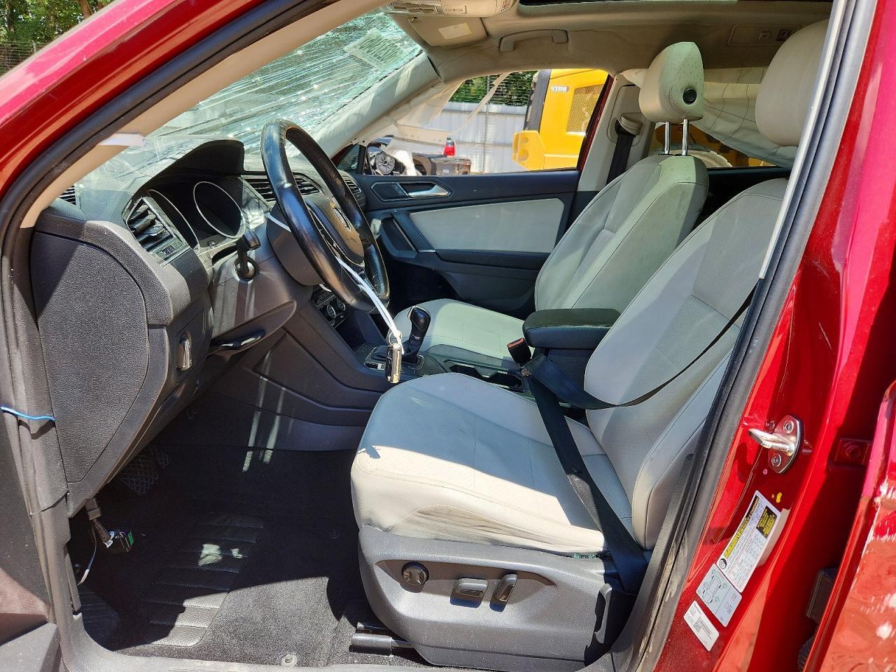 2018 VOLKSWAGEN TIGUAN SE — Фото 7 из 12