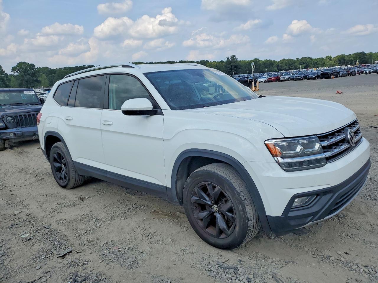 2018 VOLKSWAGEN ATLAS SE — Фото 4 из 13