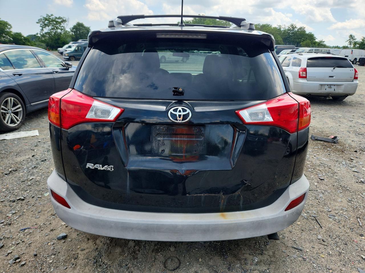 2015 TOYOTA RAV4 LE — Фото 6 из 13
