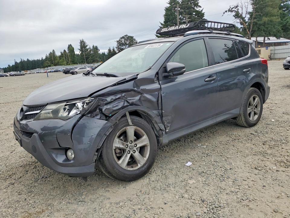 2015 TOYOTA RAV4 JTMWFREV7FD067584