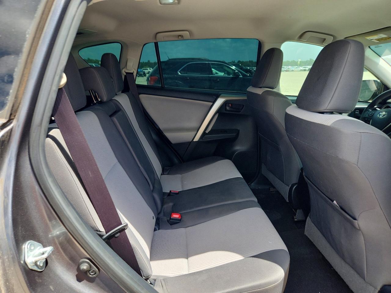 2015 TOYOTA RAV4 LE — Фото 11 из 13
